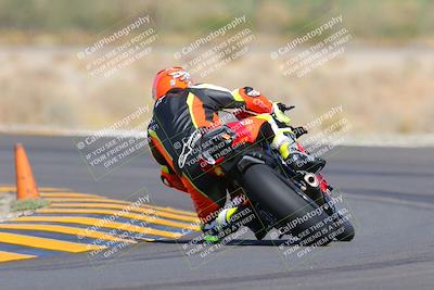 media/Oct-09-2022-SoCal Trackdays (Sun) [[95640aeeb6]]/Turn 14 Backside (1125am)/